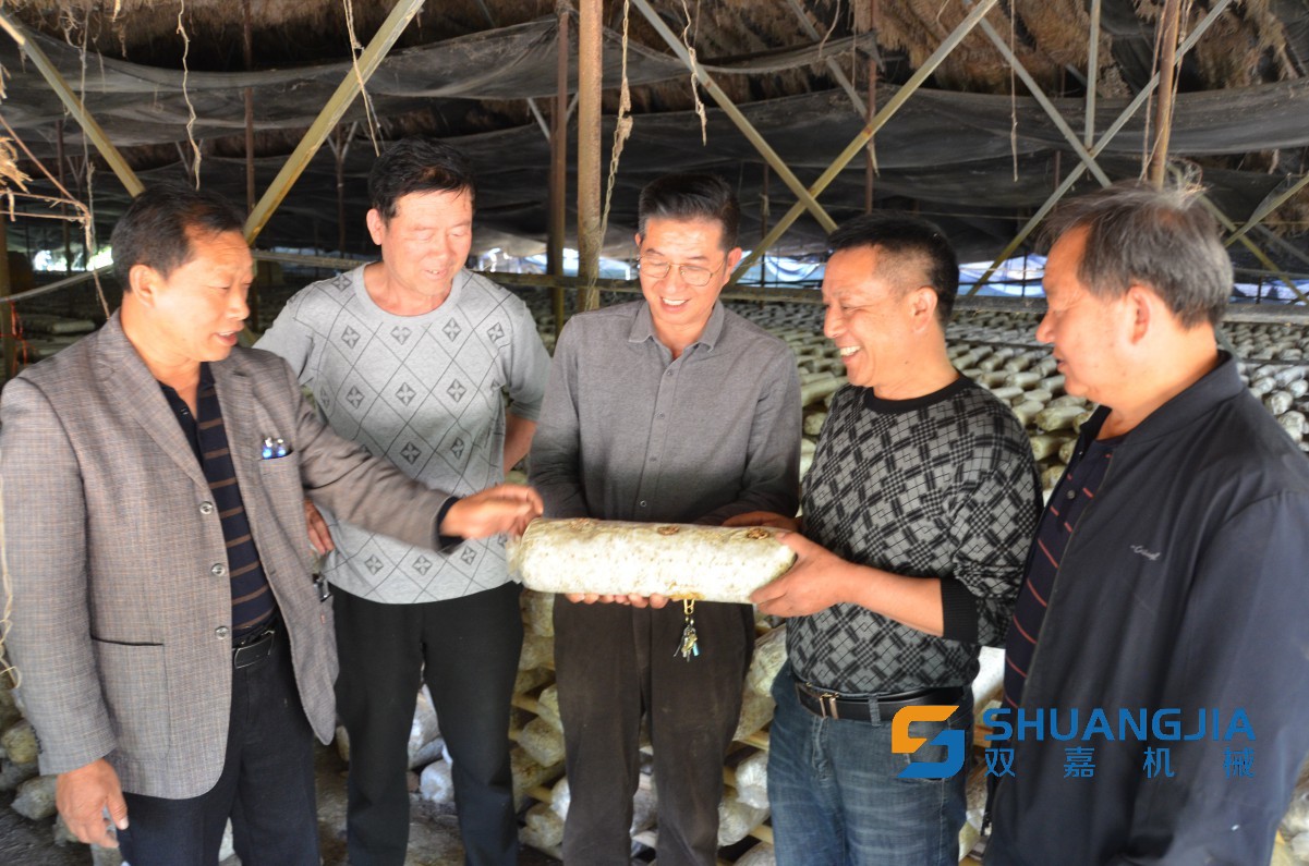 1652923850140816.jpg 17-10-34-21-283825.jpg